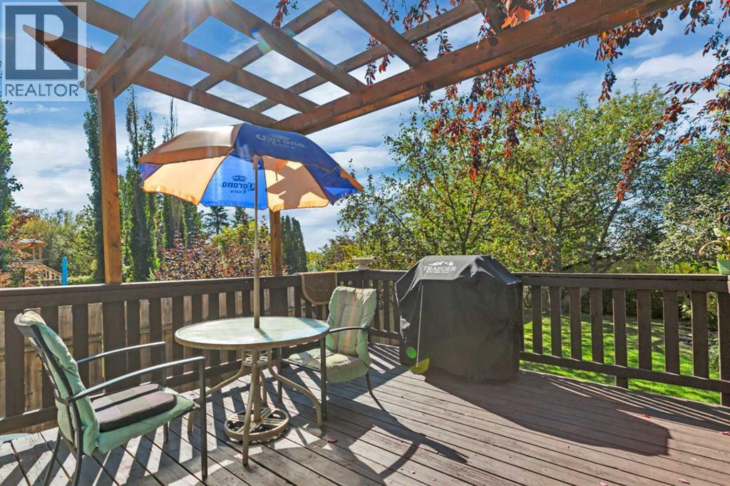 Listing photo – 54 Lakeview Crescent, Sylvan Lake