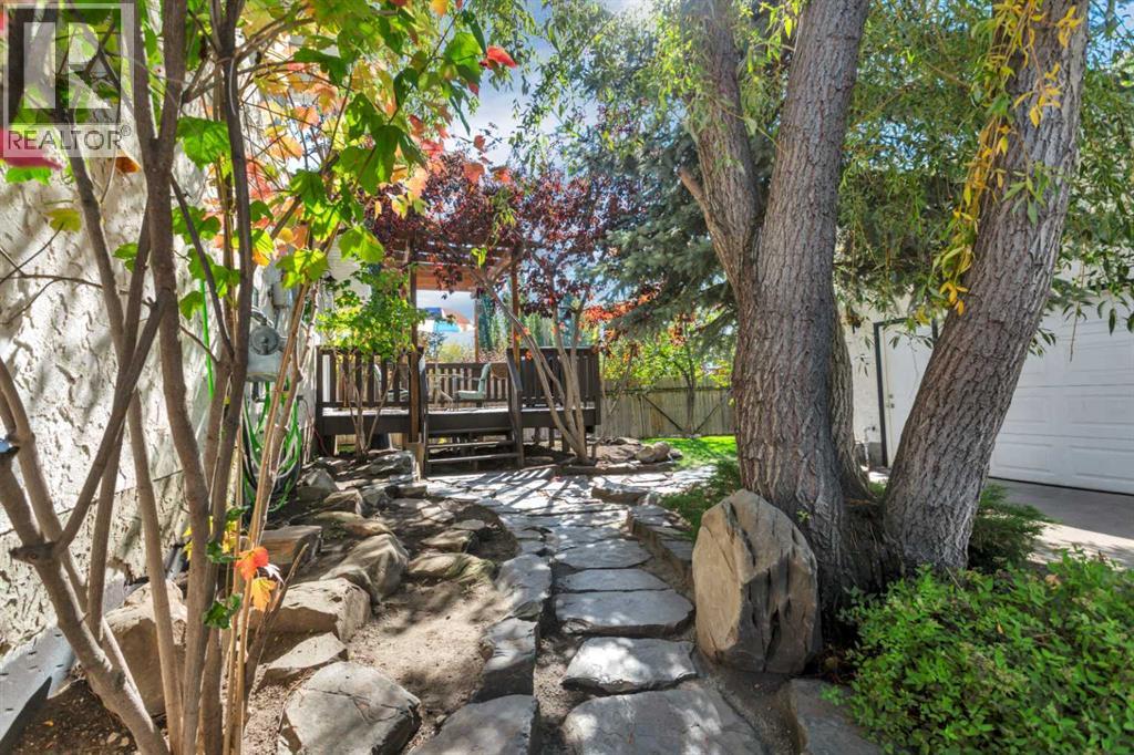 Listing photo – 54 Lakeview Crescent, Sylvan Lake