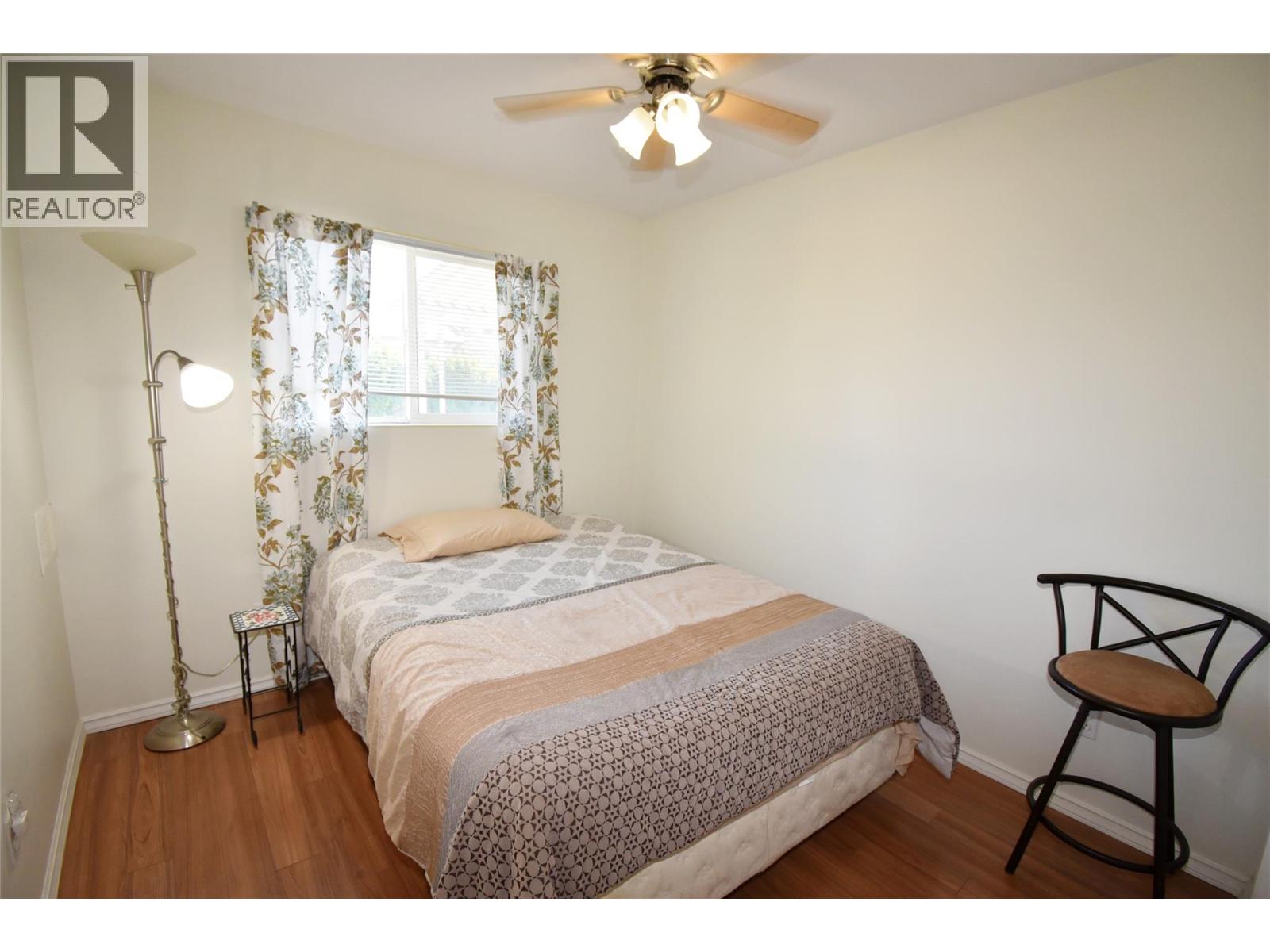 5309 21 Street - 53