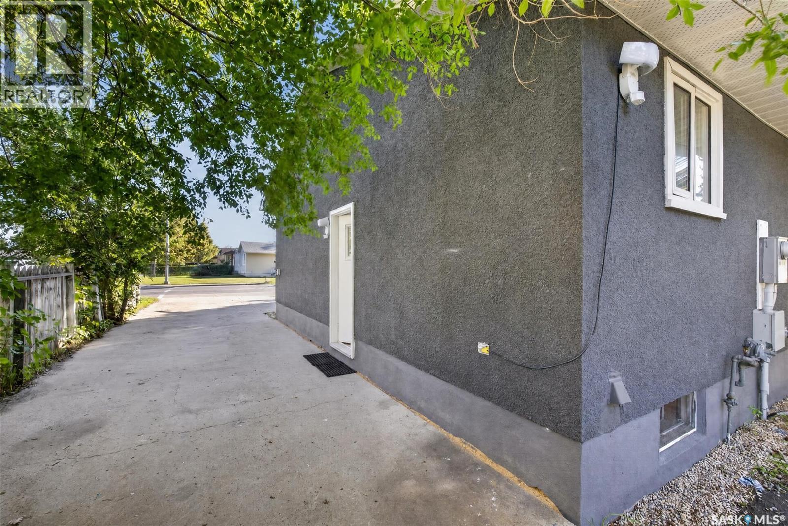 1944 Dewdney AVENUE, Regina — photo 34