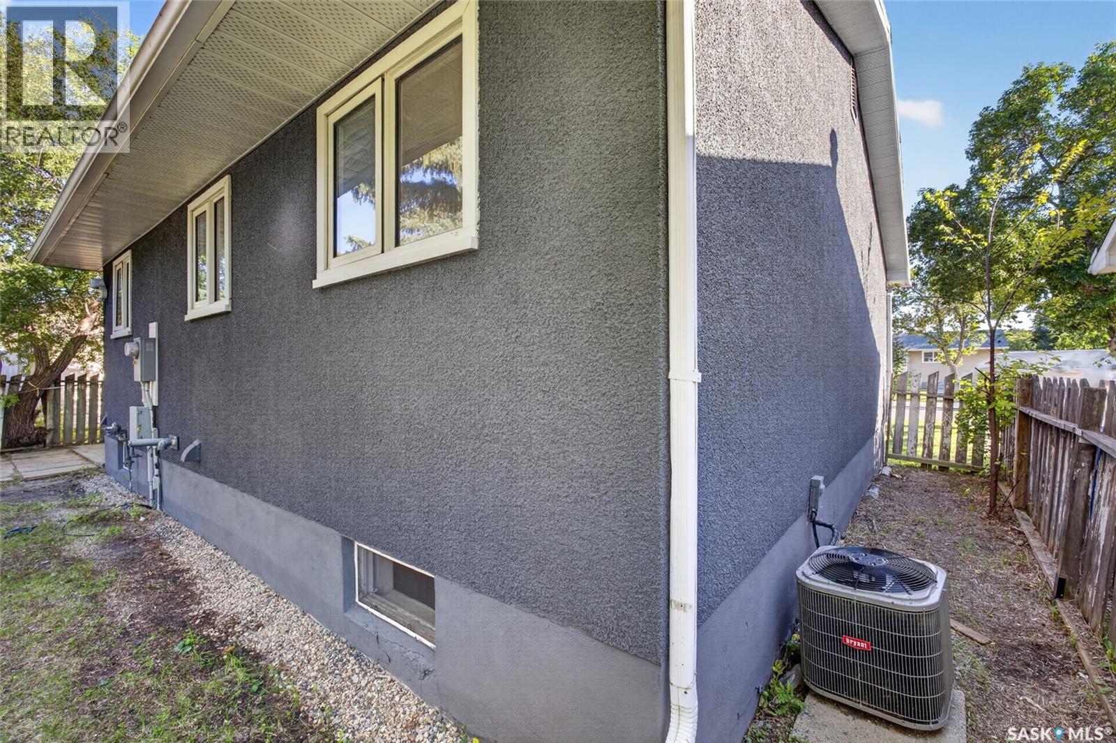 1944 Dewdney AVENUE, Regina — photo 36