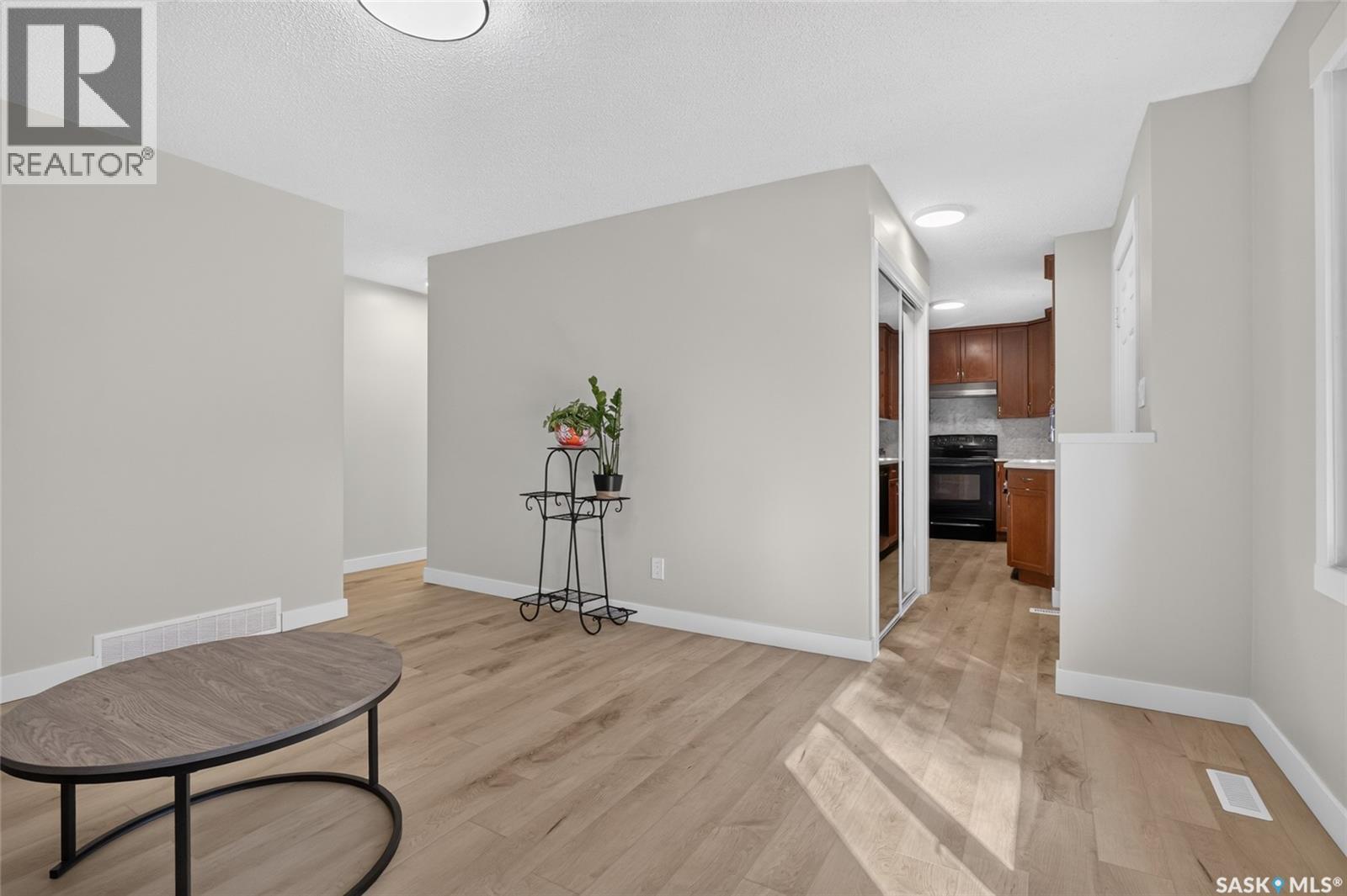 1944 Dewdney AVENUE, Regina — photo 4