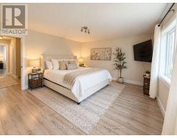 22 Queensway Drive, Strathroy Caradoc, ON N7G4M3 Photo 12
