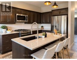 Mud room - 22 Queensway Drive, Strathroy Caradoc, ON N7G4M3 Photo 6