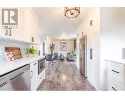 Living room - 425 English Street, London East, ON N5W3T4 Photo 6