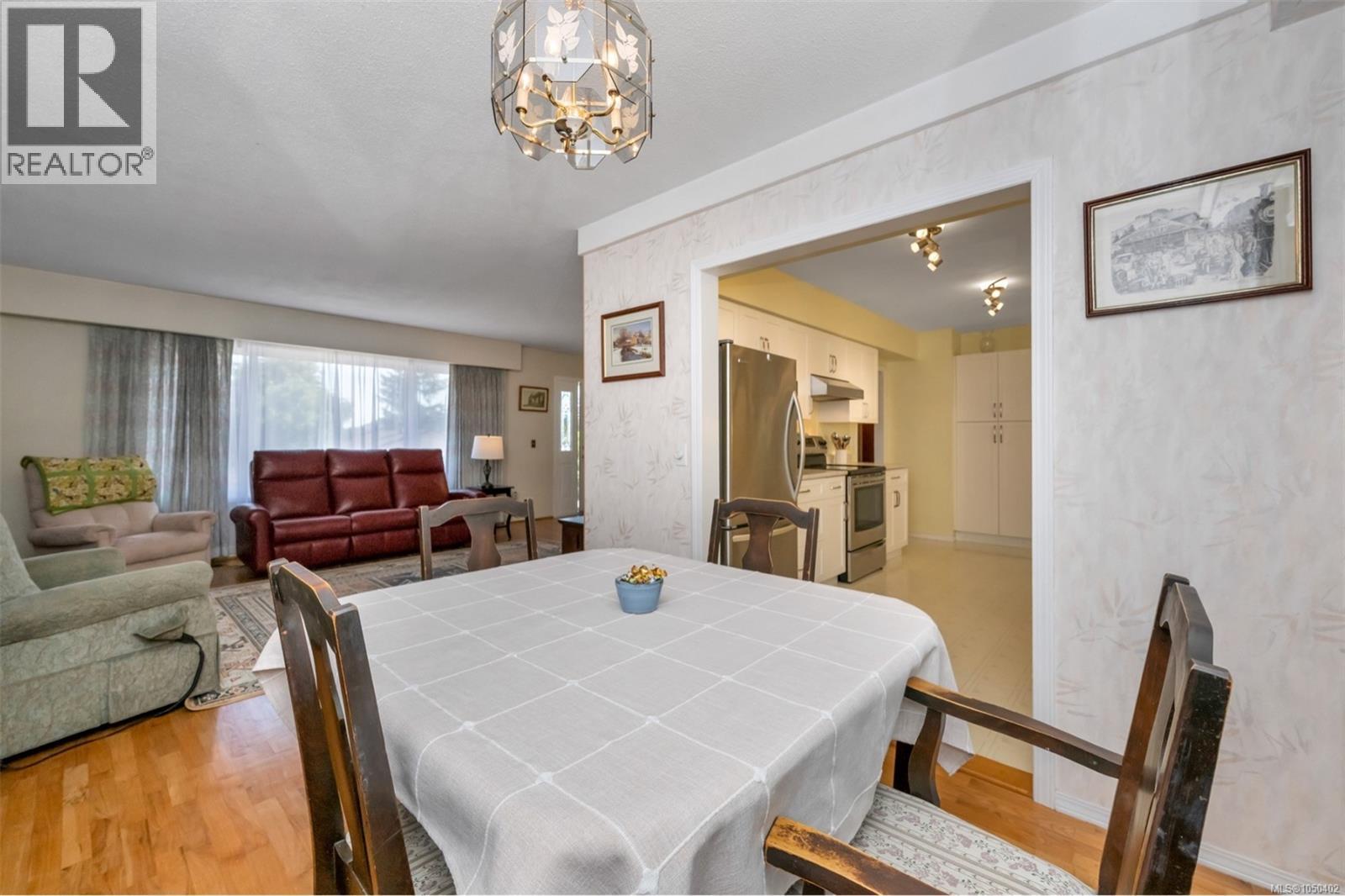 3060 George St - Image 21