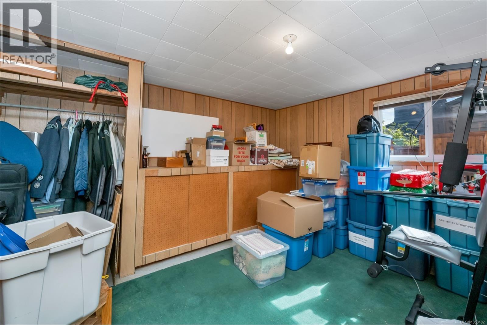3060 George St - 37