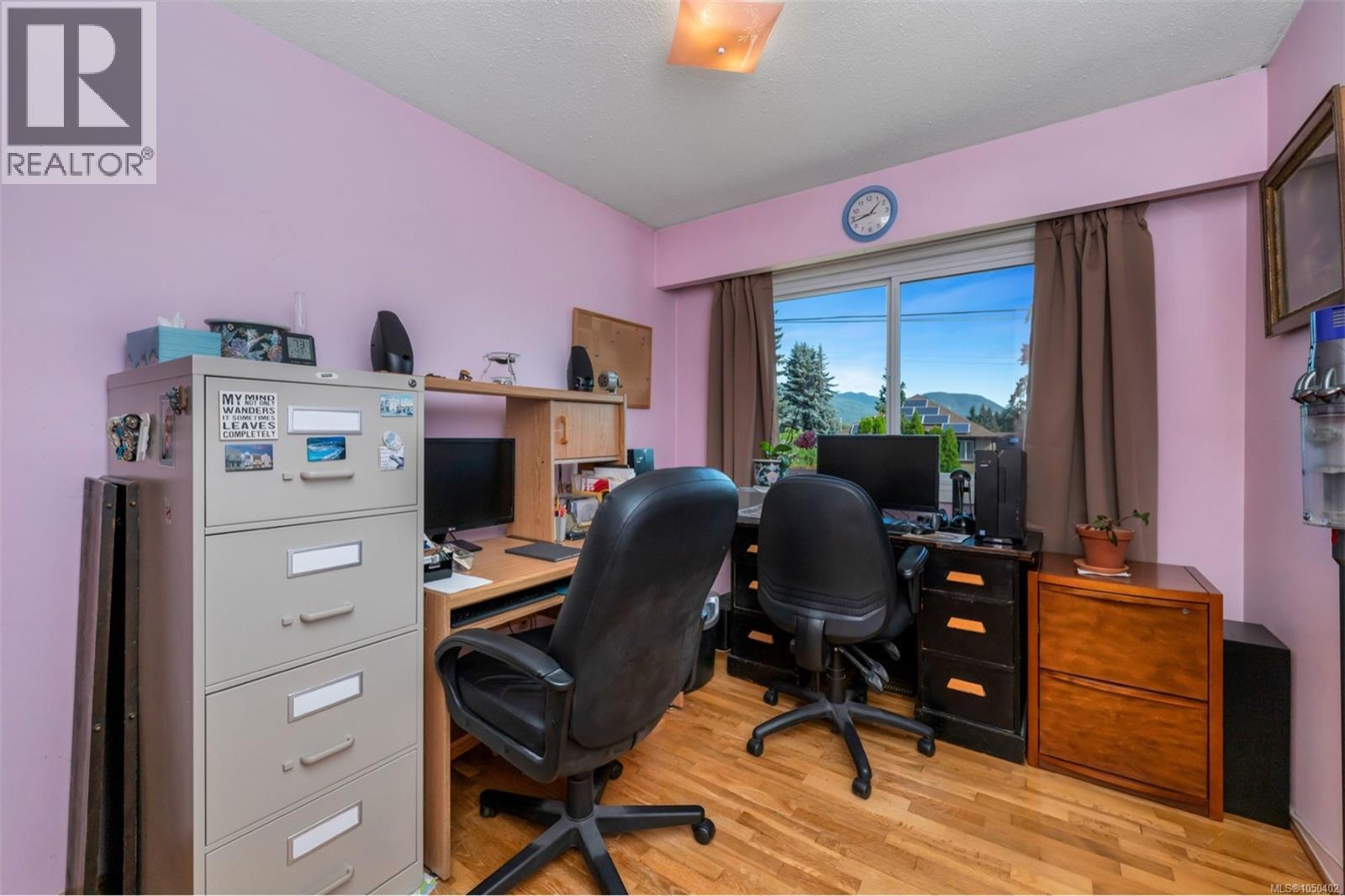3060 George St - 28