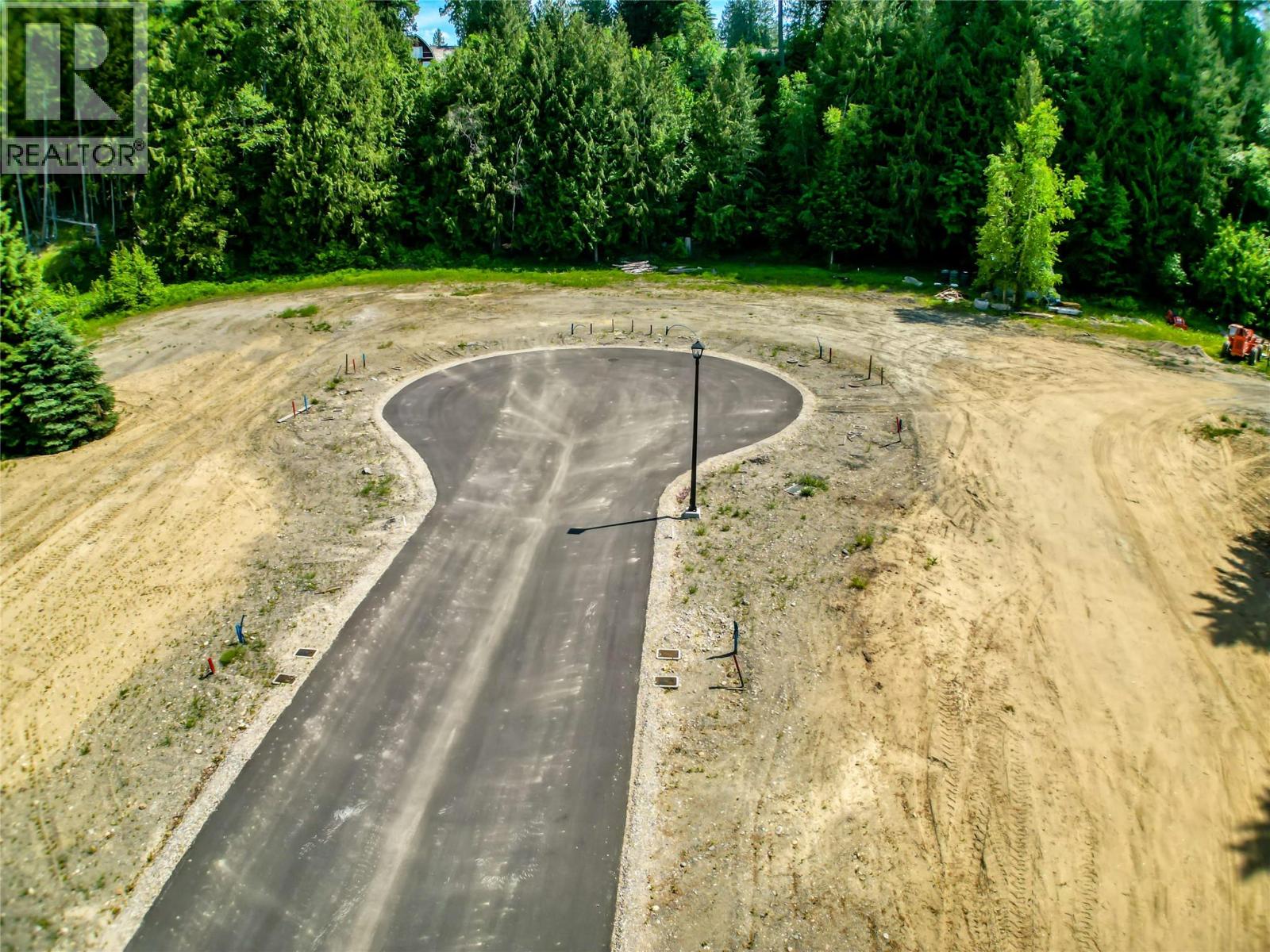 10-1445 Illecillewaet Road Lot# SL 5, Revelstoke - Image 1
