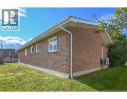 Foyer - 140 Des Saules Street, Shippagan, NB E8S3C9 Photo 7