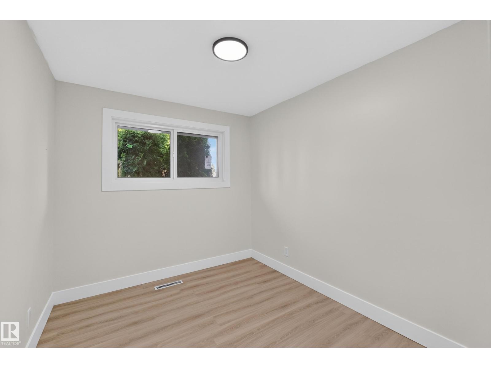 13511 114 ST NW - 24