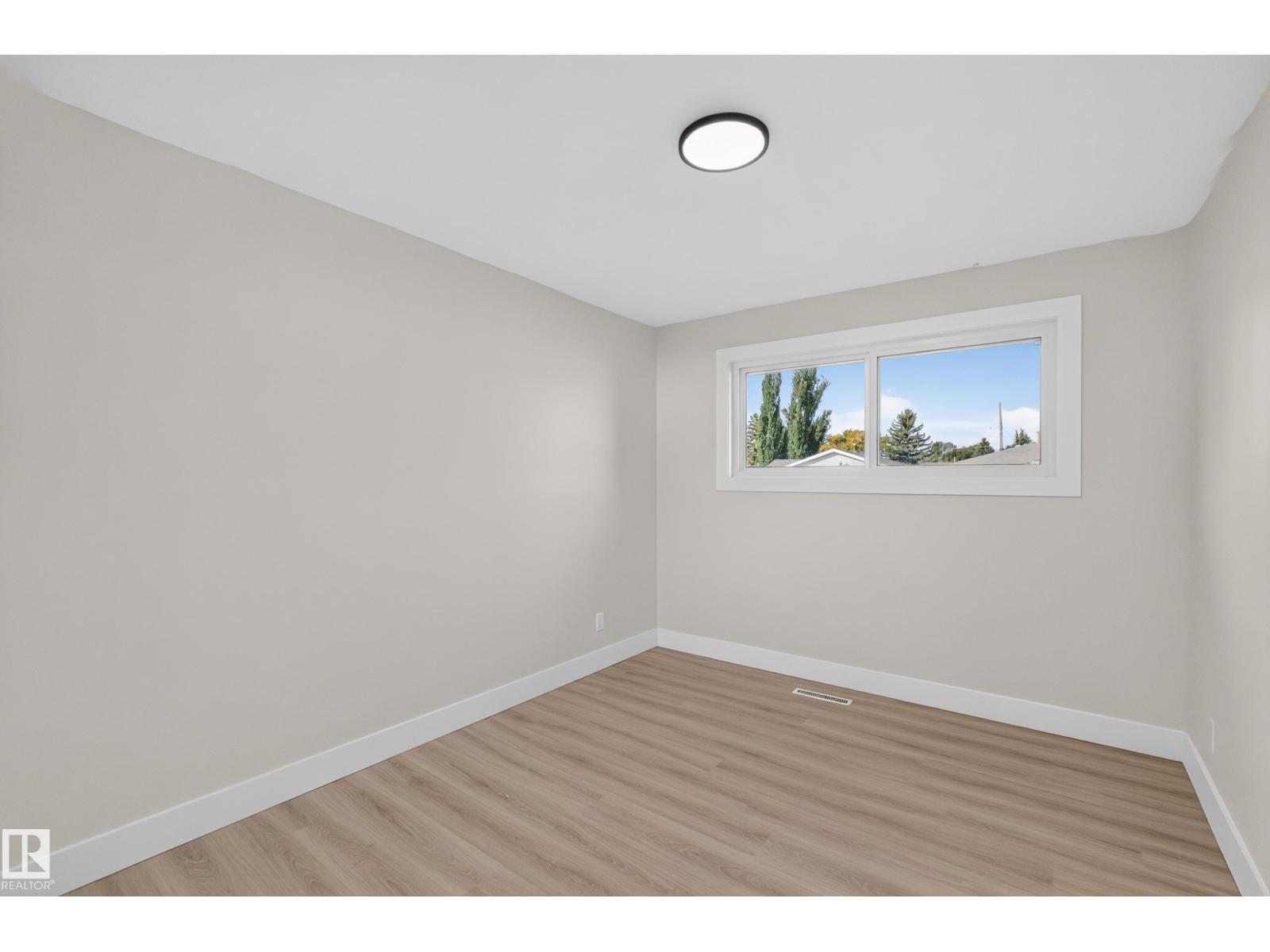 13511 114 ST NW - Image 27
