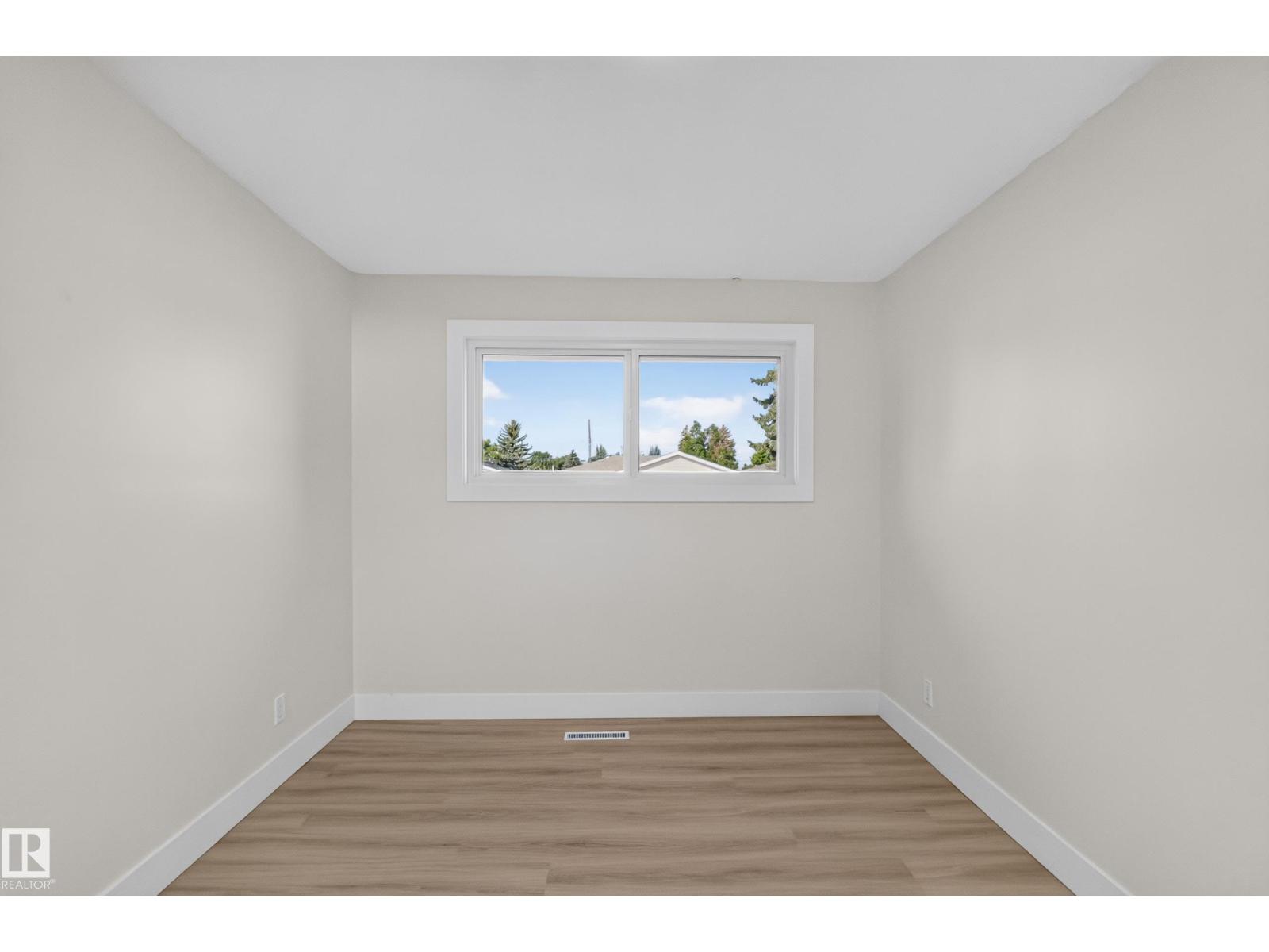 13511 114 ST NW - 28