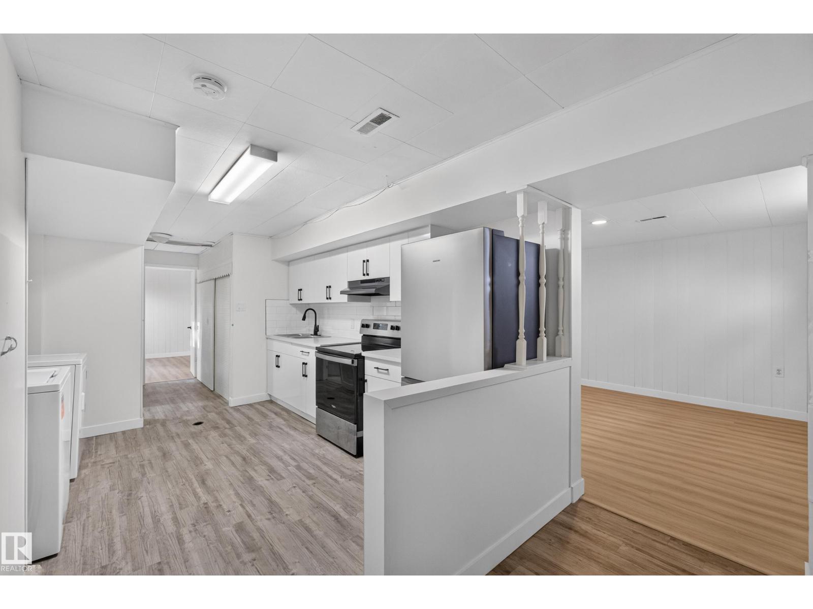 13511 114 ST NW - 35
