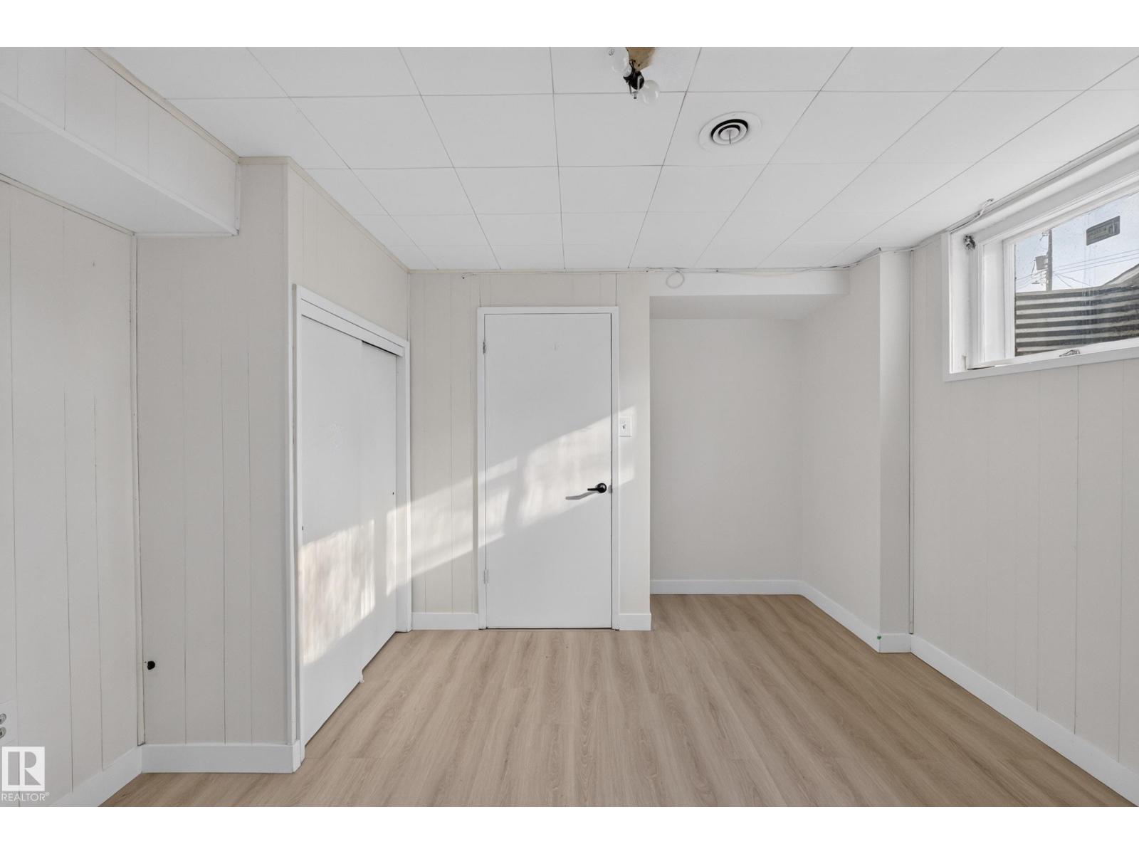 13511 114 ST NW - 42
