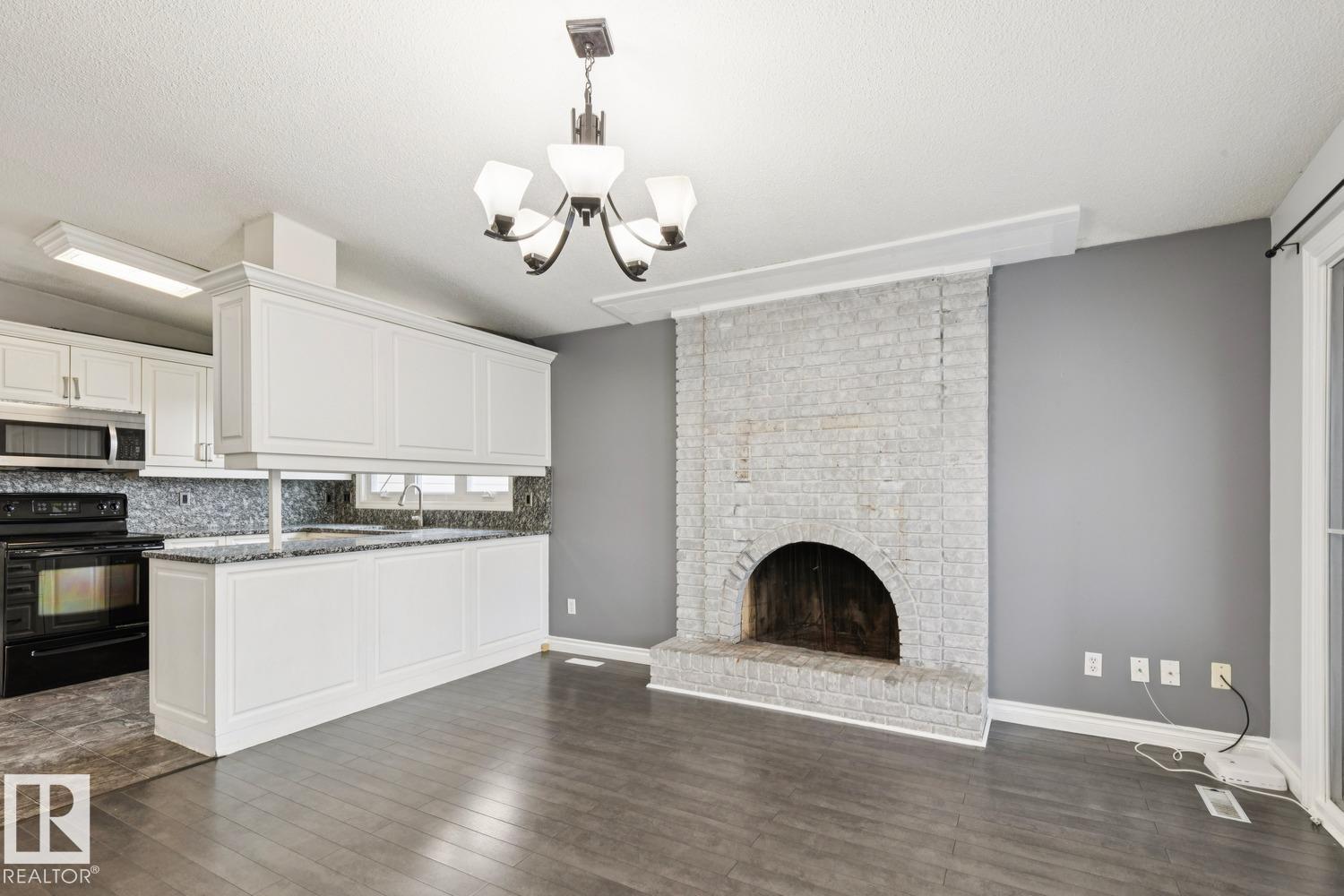 9312 151 AV NW - 18