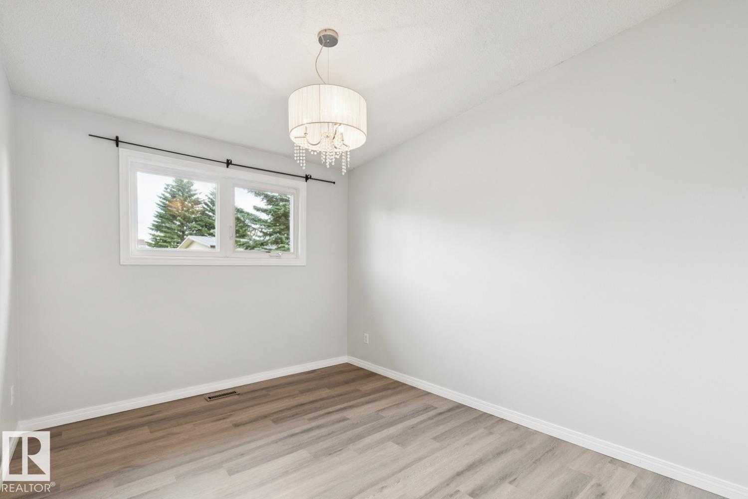 9312 151 AV NW - 20