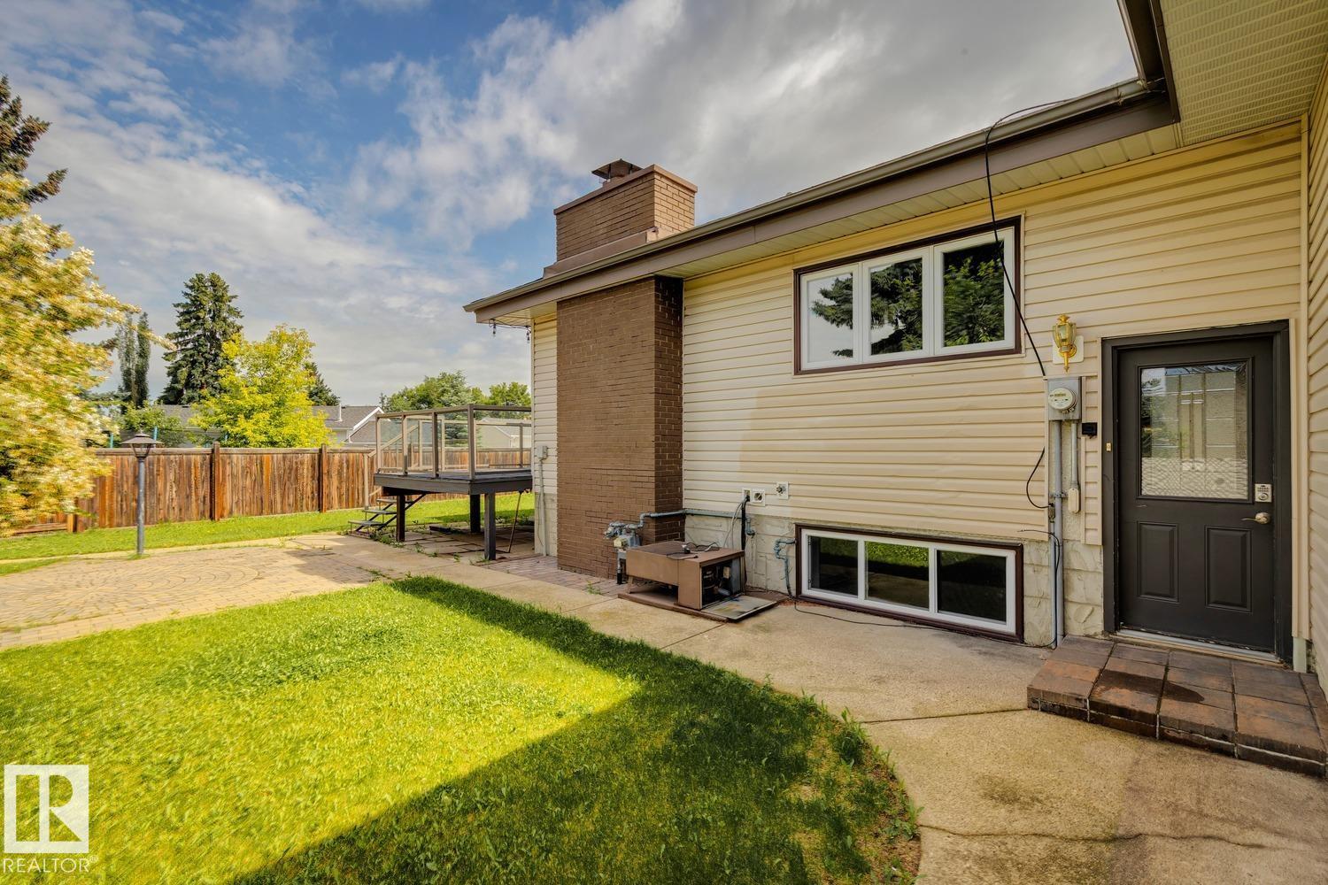 9312 151 AV NW - 39