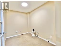 18 - 123 Corinth Private, Ottawa, ON K2E0A8 Photo 16