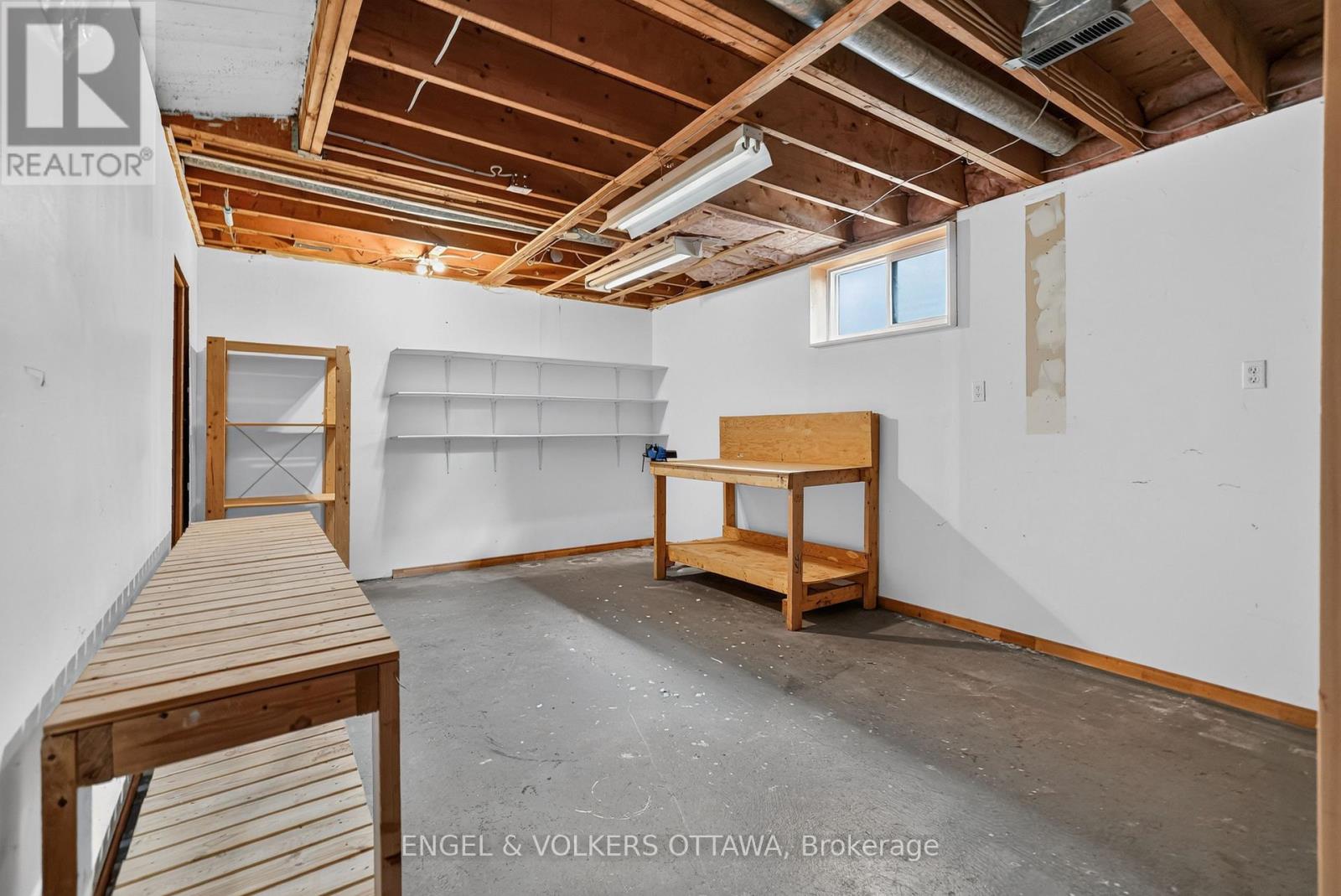 2642 MARBLE CRESCENT - 40