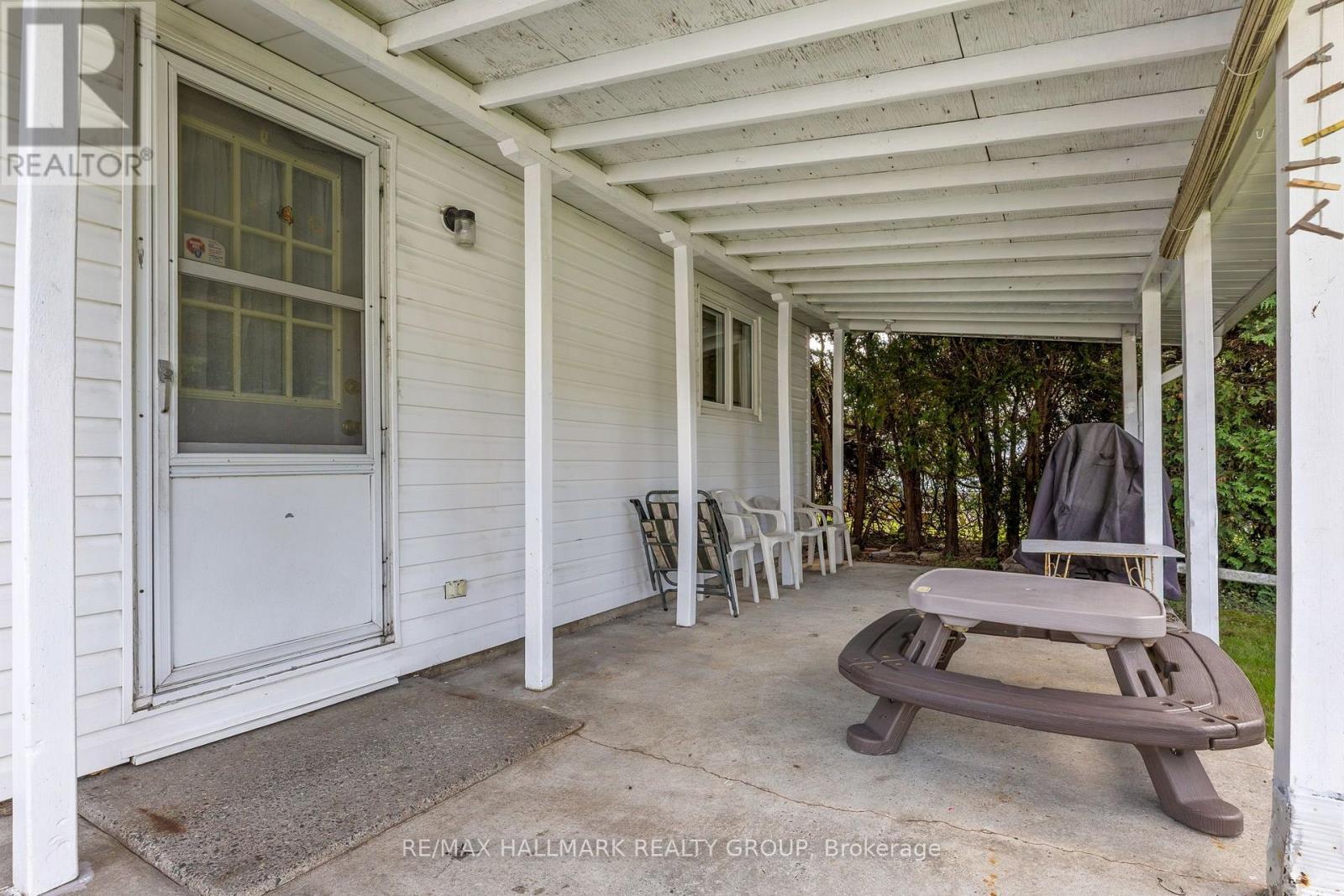 2376 BLACKSTONE CRESCENT - Image 40