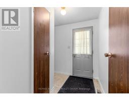 2376 Blackstone Crescent, Ottawa, ON K1B4H2 Photo 17