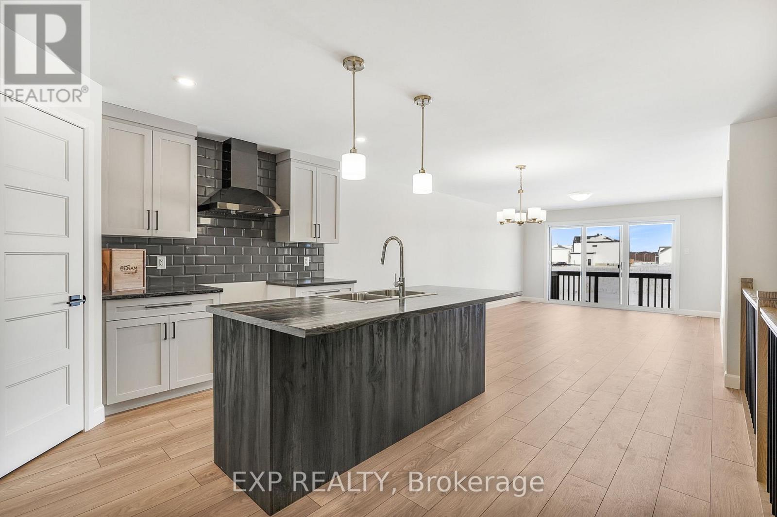 990 KATIA STREET, The Nation — photo 6