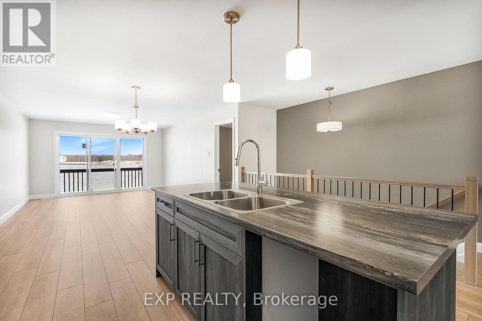 990 KATIA STREET, The Nation — photo 9