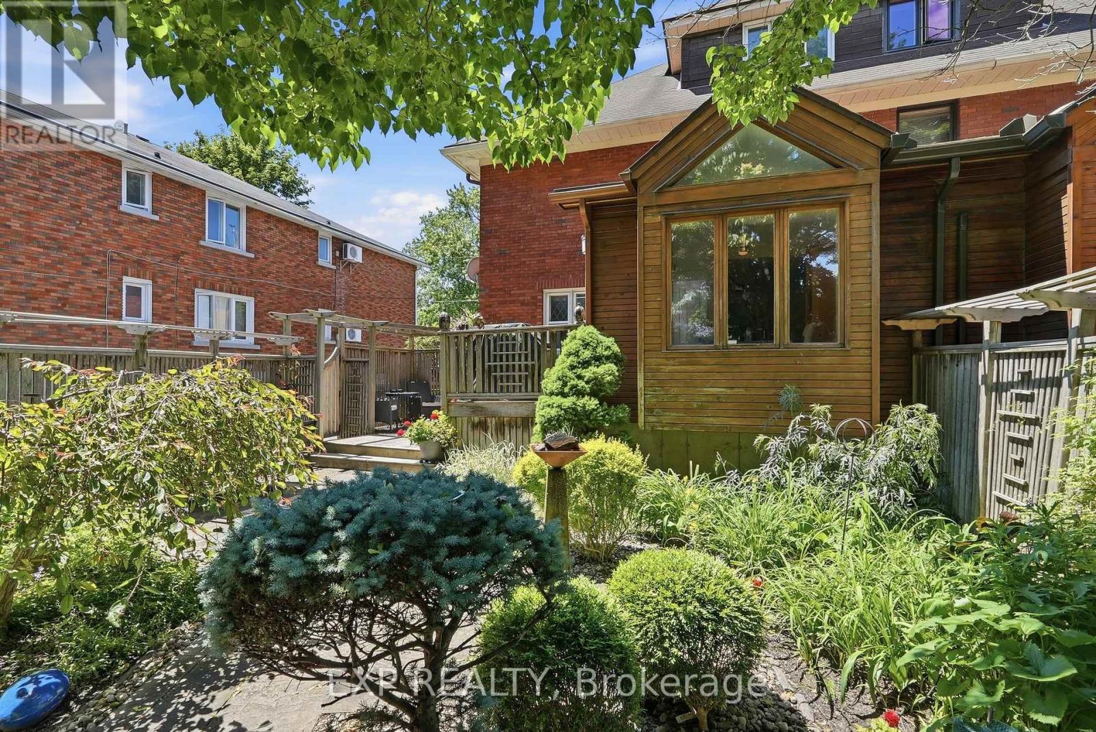 421 HAMILTON AVENUE S - Image 47