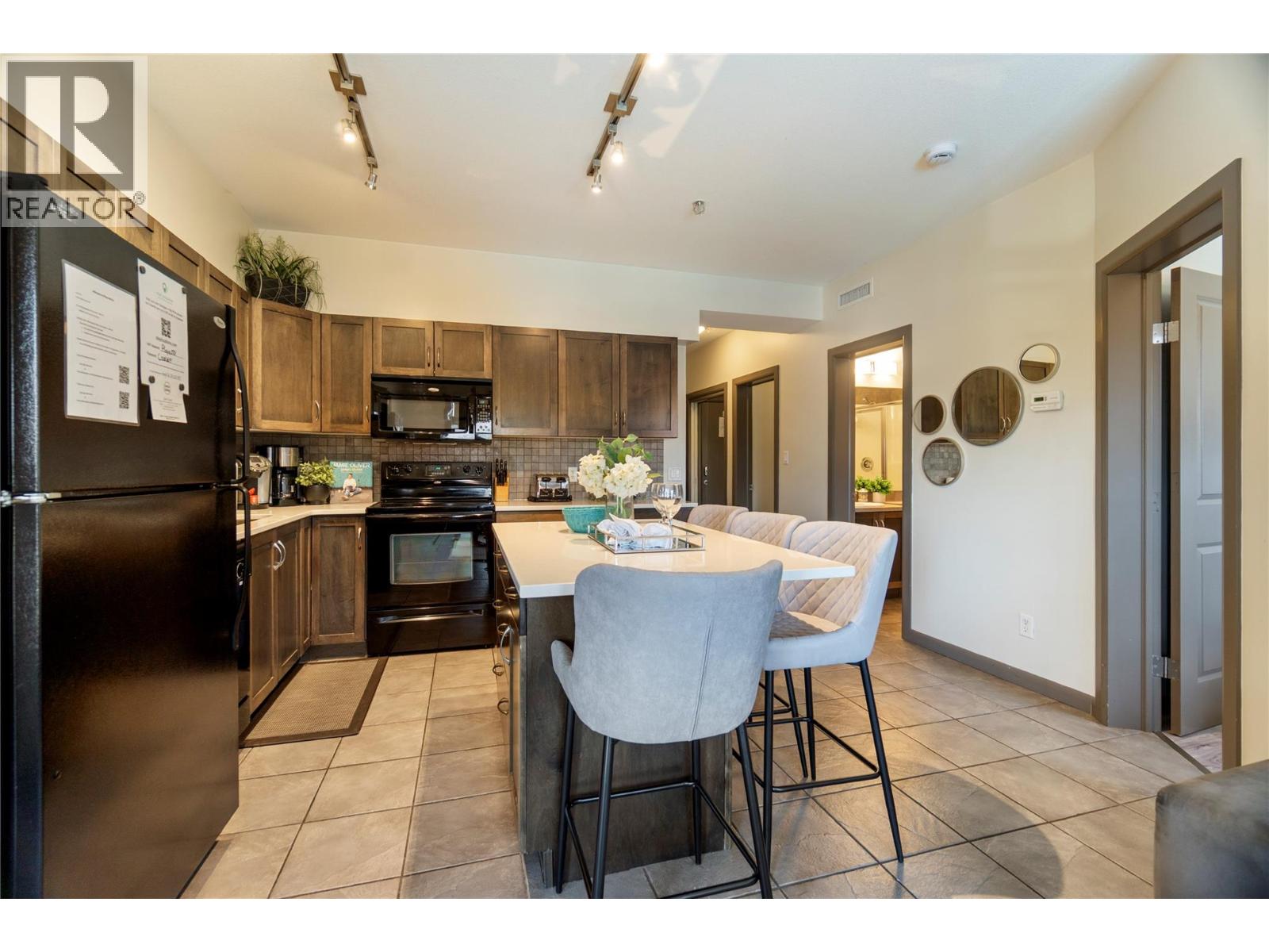 501 654 Cook Road, Kelowna