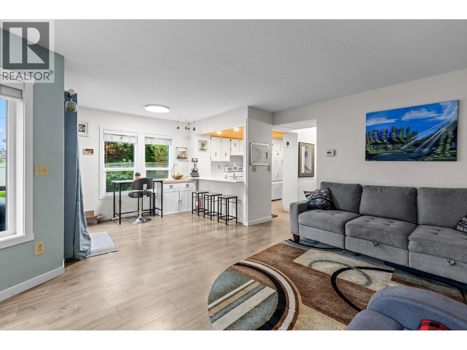 201 2125 Burtch Road, Kelowna