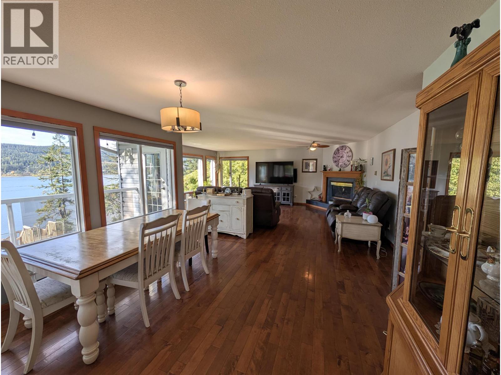 1621 SIGNAL POINT ROAD - Image 10