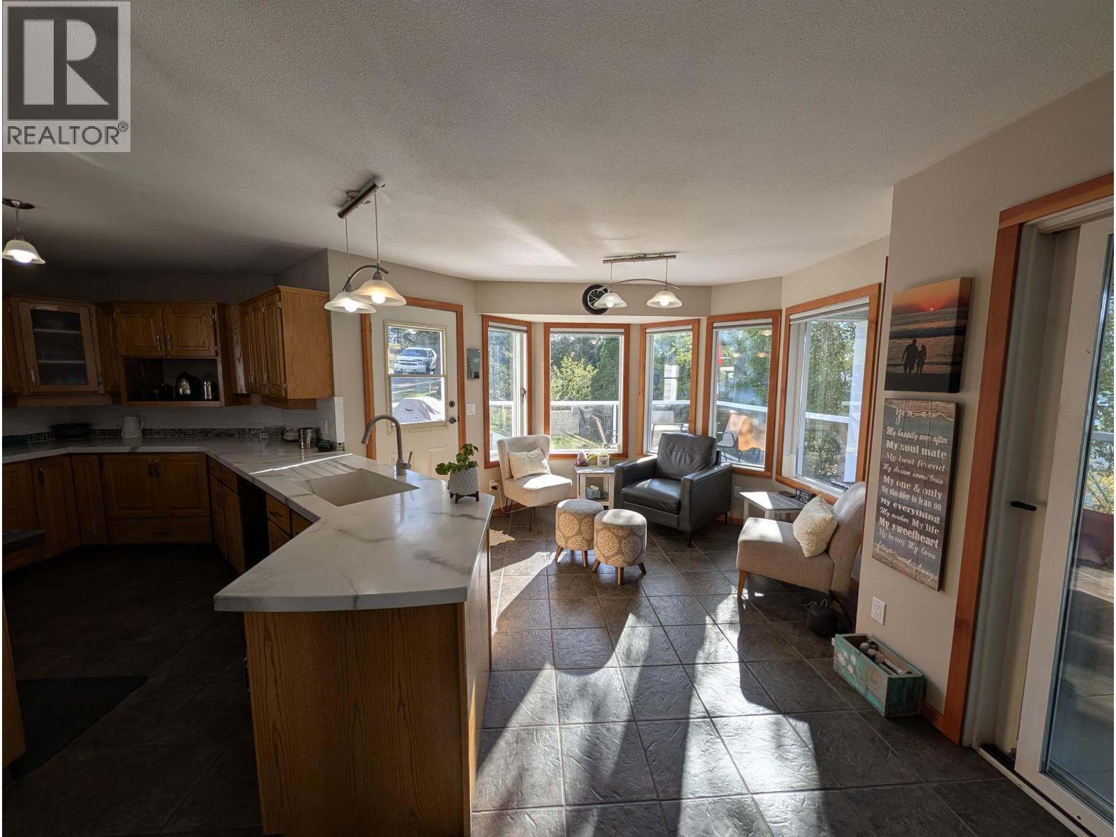 1621 SIGNAL POINT ROAD - Image 11