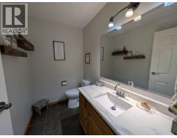 1621 Signal Point Road, Williams Lake, BC V2G2W6 Photo 18