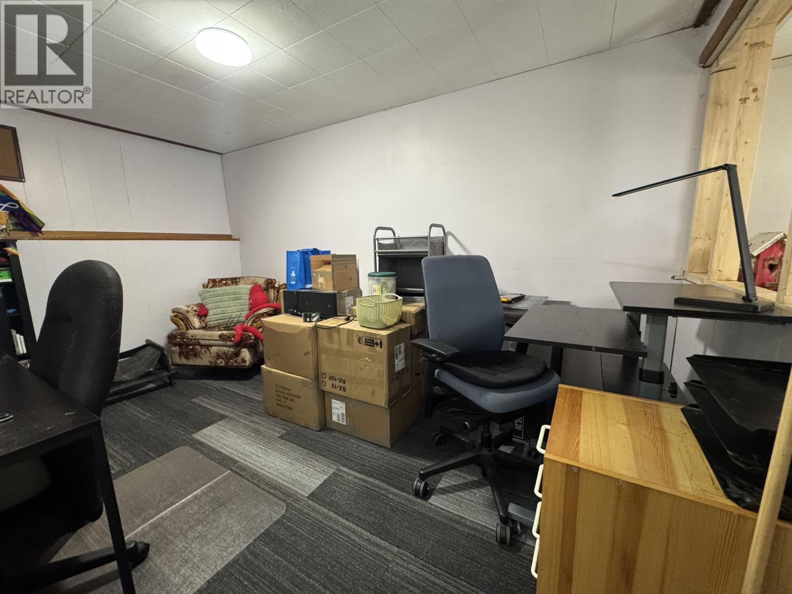 527 CENTENNIAL DRIVE - Image 26