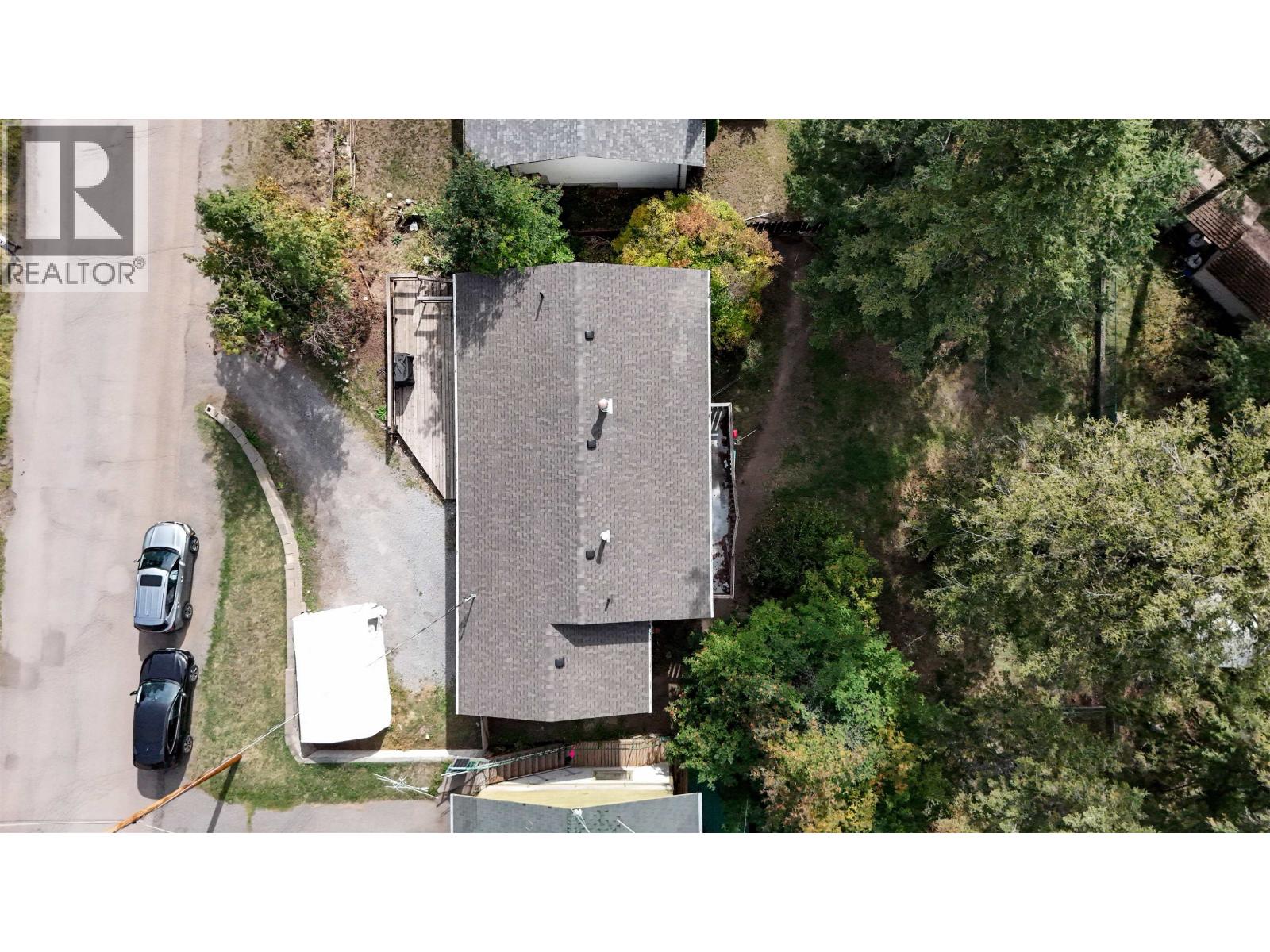 527 CENTENNIAL DRIVE - 29