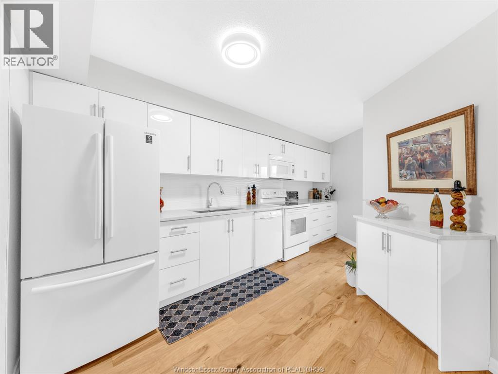 150 Park STREET West Unit# 3009, Windsor — photo 6