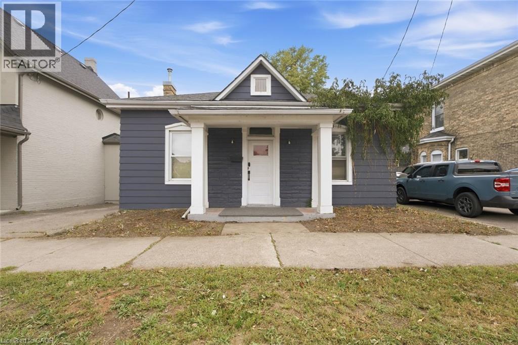 194 BRANT Avenue, Brantford — photo 4