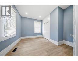 Living room - 194 Brant Avenue, Brantford, ON N3T3H9 Photo 6