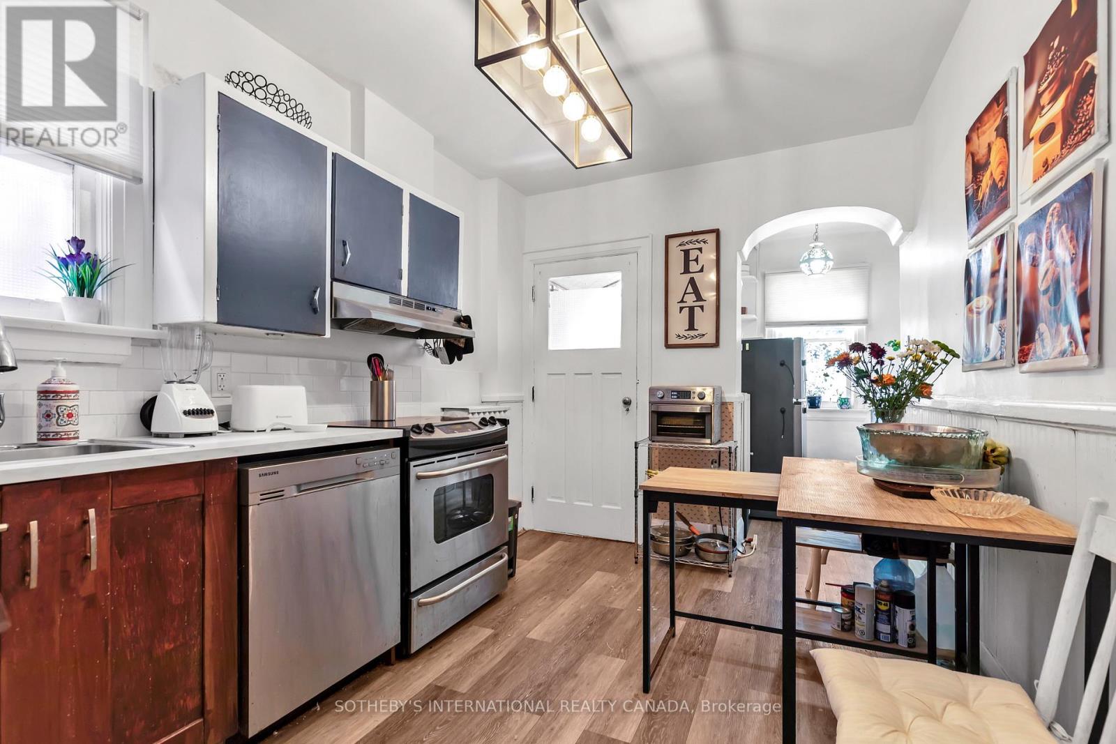36 HADLEY ROAD, Toronto (Mount Pleasant East) — photo 8