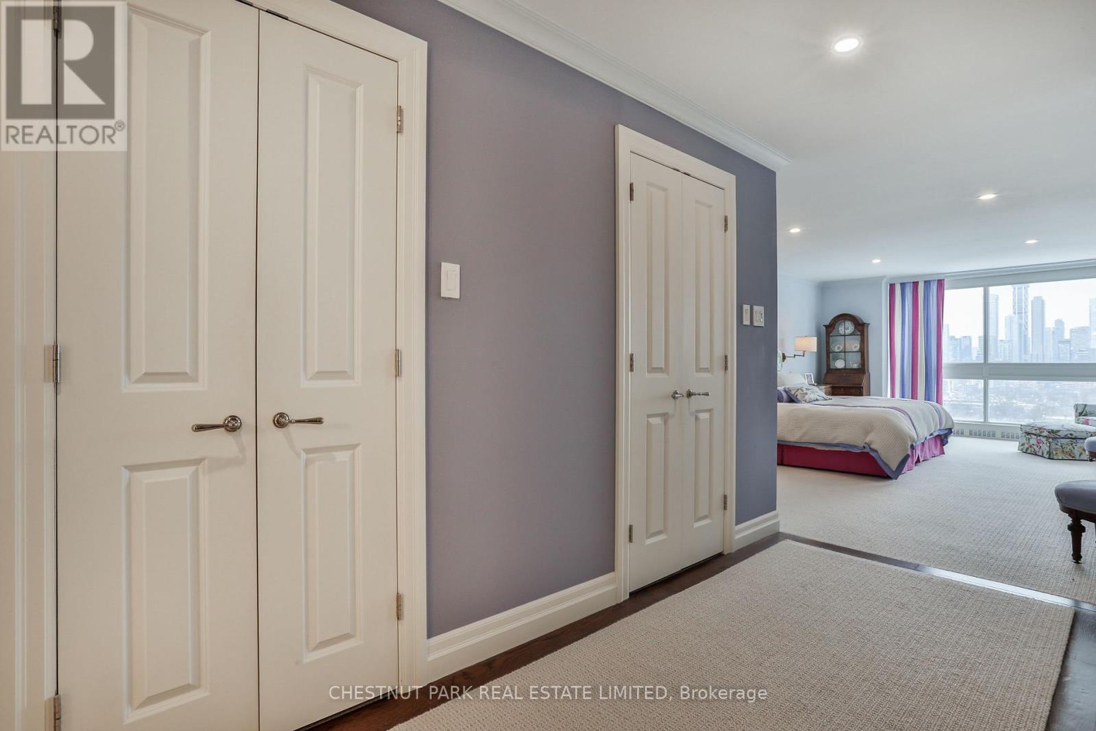 #1101 61 ST CLAIR AVENUE W - 25