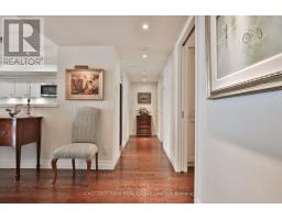 1101 - 61 St Clair Avenue W, Toronto, ON M4V2Y8 Photo 16
