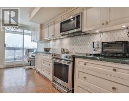 1101 - 61 St Clair Avenue W, Toronto, ON M4V2Y8 Photo 18