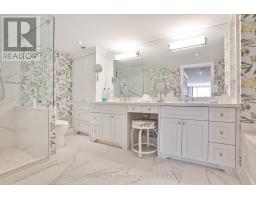 1101 - 61 St Clair Avenue W, Toronto, ON M4V2Y8 Photo 30