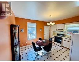 Great room - 382 Roxton Road, Toronto, ON M6G3R2 Photo 9