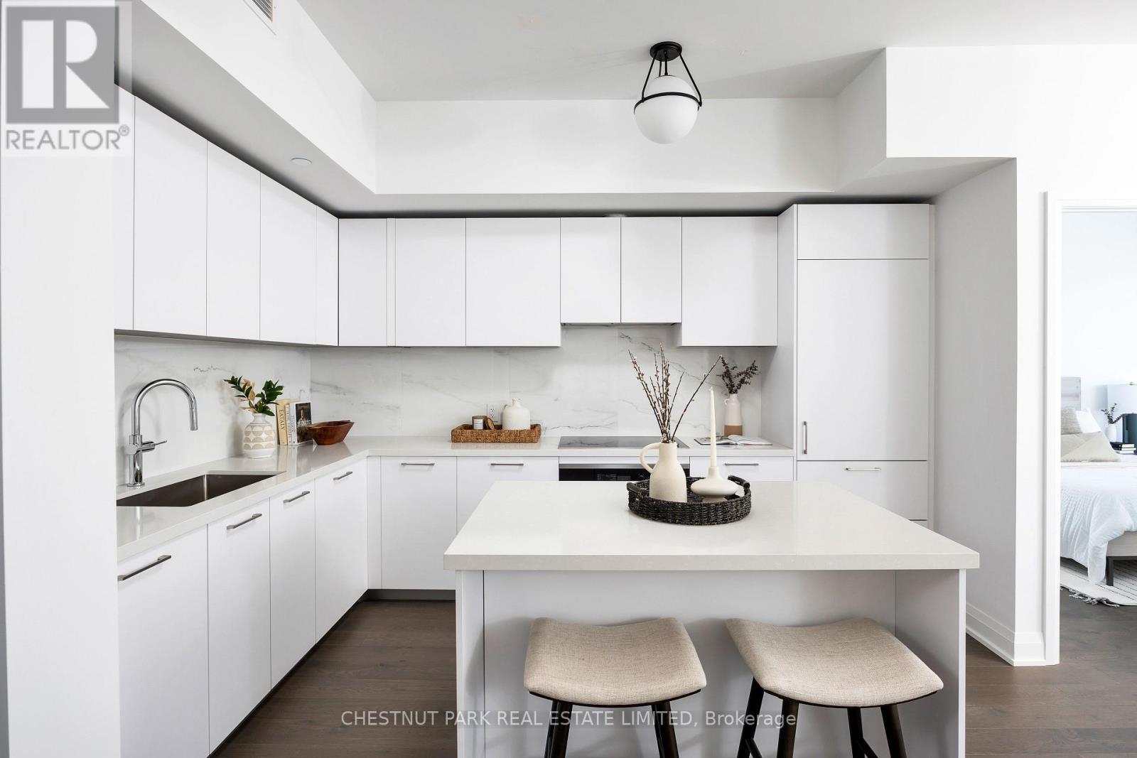 1110 - 33 FREDERICK TODD WAY, Toronto (Thorncliffe Park) — photo 5