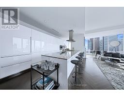 Kitchen - 5508 - 180 University Avenue, Toronto, ON M5H0A2 Photo 6