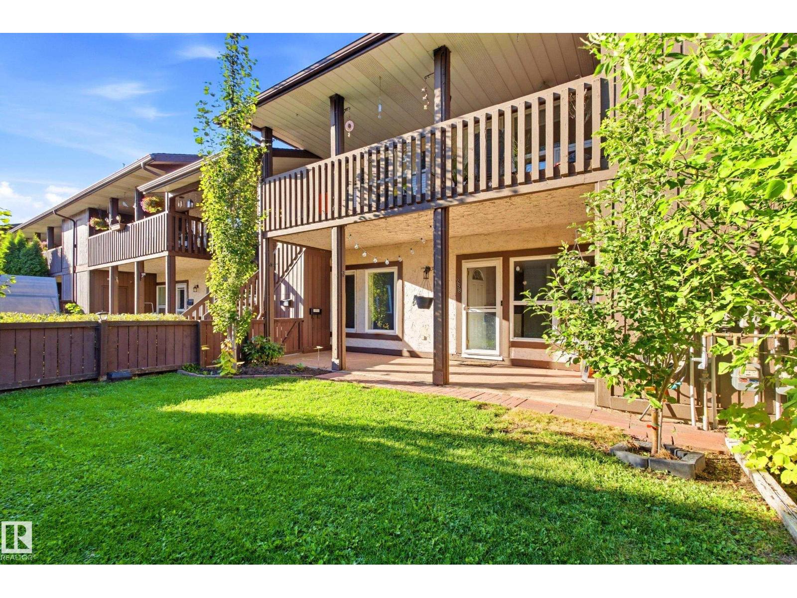258 SURREY GARDENS NW, Edmonton, Alberta, T5T1Z3