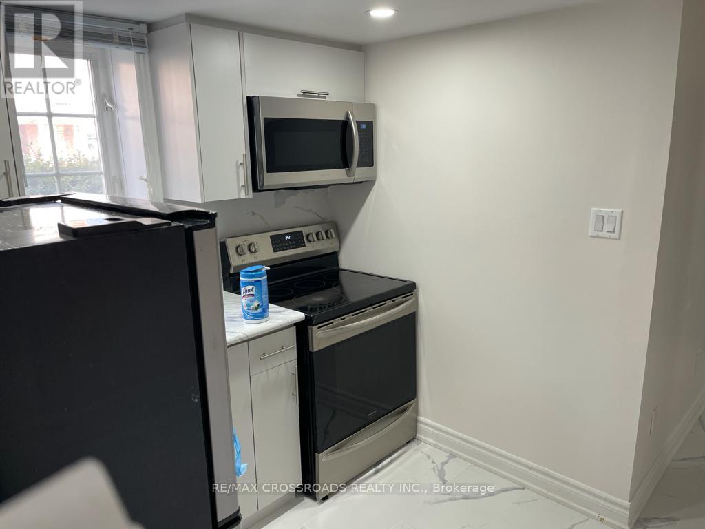 2 PILKINGTON DRIVE, Toronto (Clairlea-Birchmount) — photo 4
