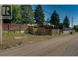 335 Queensland Drive Se, Calgary, AB T2J3R6 Photo 36